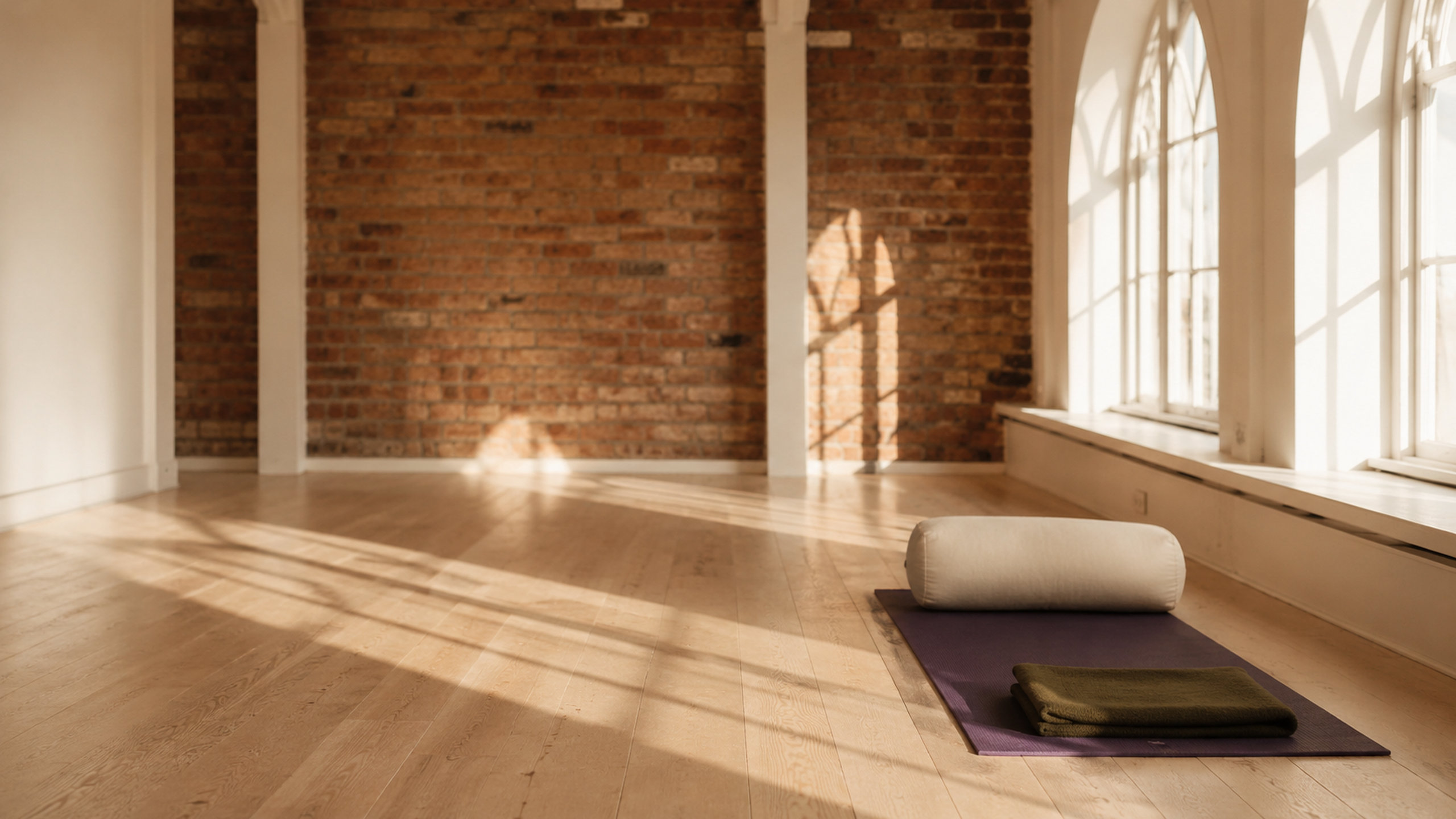 Slow Flow & Yin — Deansgate Haus